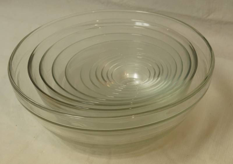 lot 2592 image: Set of 11 DURALEX Glass Nesting Bowls - Very Big to Very Small - Nice Each marked with brand name
