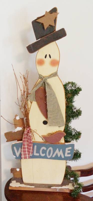 lot 2687 image: Cute WELCOME Snowman - Prim Style - 33 tall on base - nice