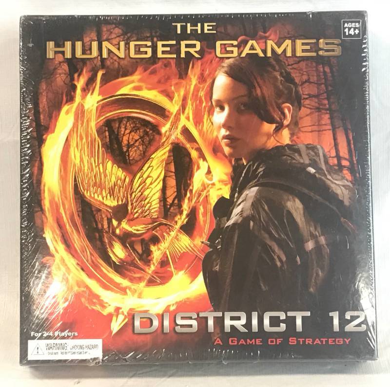 lot 3461 image: Game Night THE HUNGER GAMES - District 12 - A Game of Strategy - New Sealed