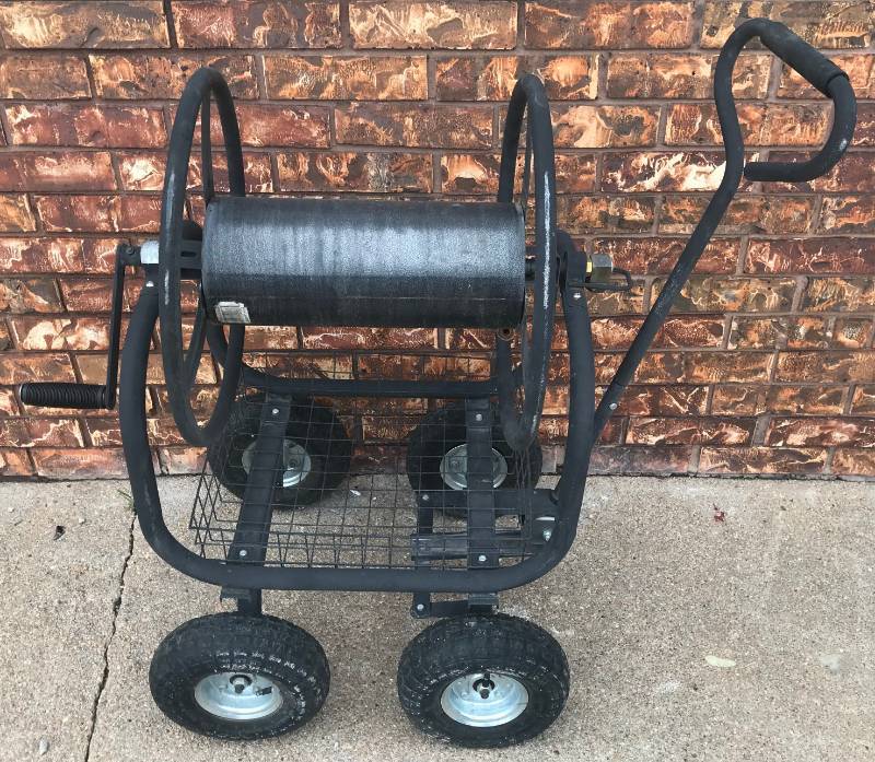 lot 3476 image: Big Hose Reel on Cart