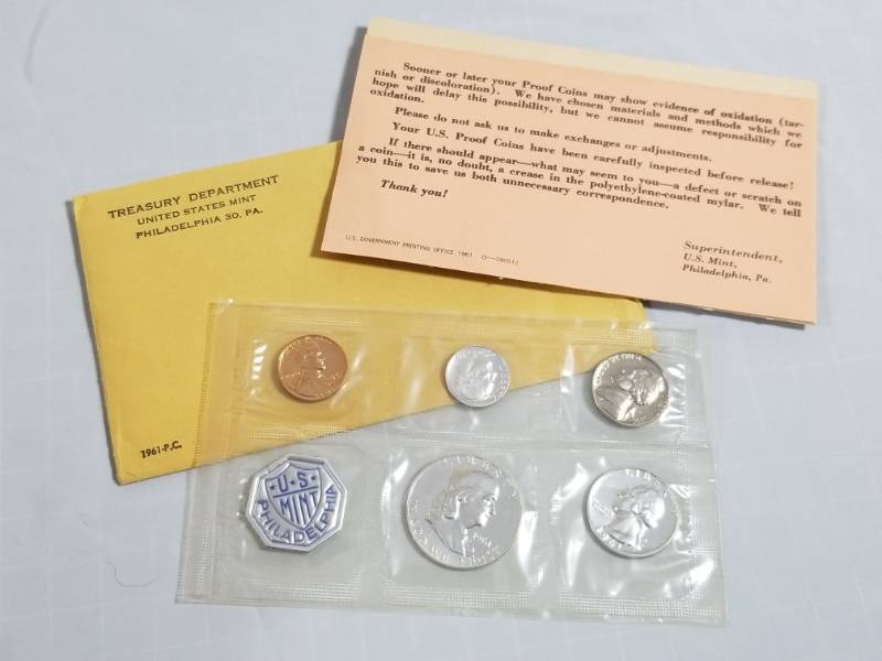 lot 8012 image: Beautiful 1961 Silver Proof Set