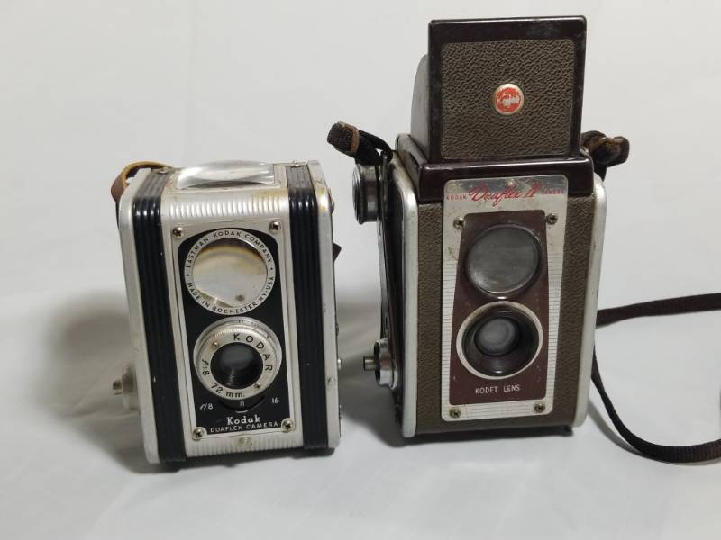 lot 8020 image: Lot of 2 Kodak Duaflex TLR Cameras