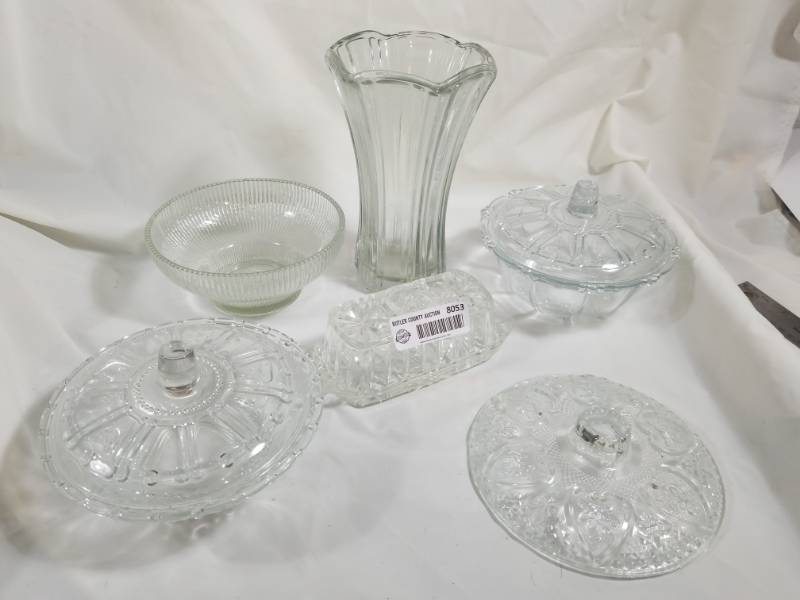 lot 8053 image: Lot of Clear Pressed Glass