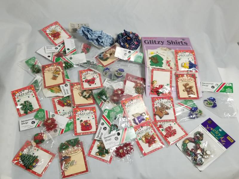 lot 8119 image: Bag Full  Lot of New  Jazz-ups Seasonal Christmas Craft items