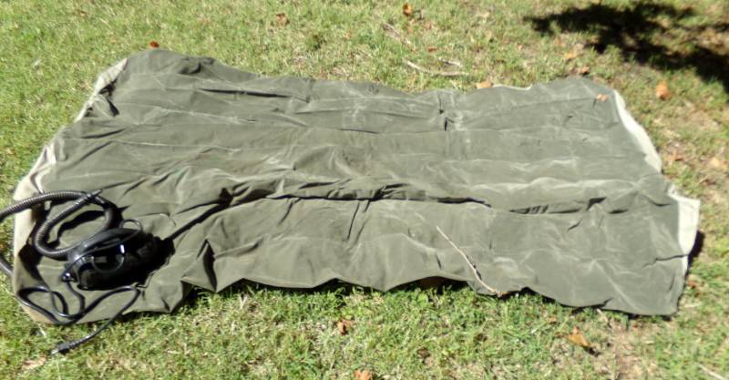 lot 9020 image: Camping Air Mattress Full size