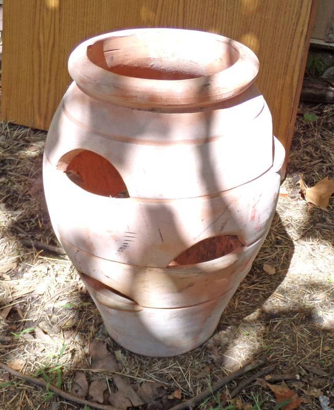 lot 9026 image: Strawberry Planter -�Large Clay Pot