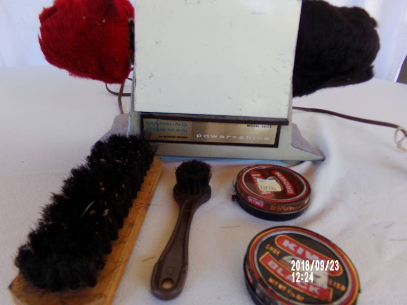 lot 9094 image: shoe polisher buffer with brushes and polish