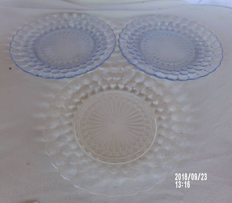 lot 9117 image: glass cake plates