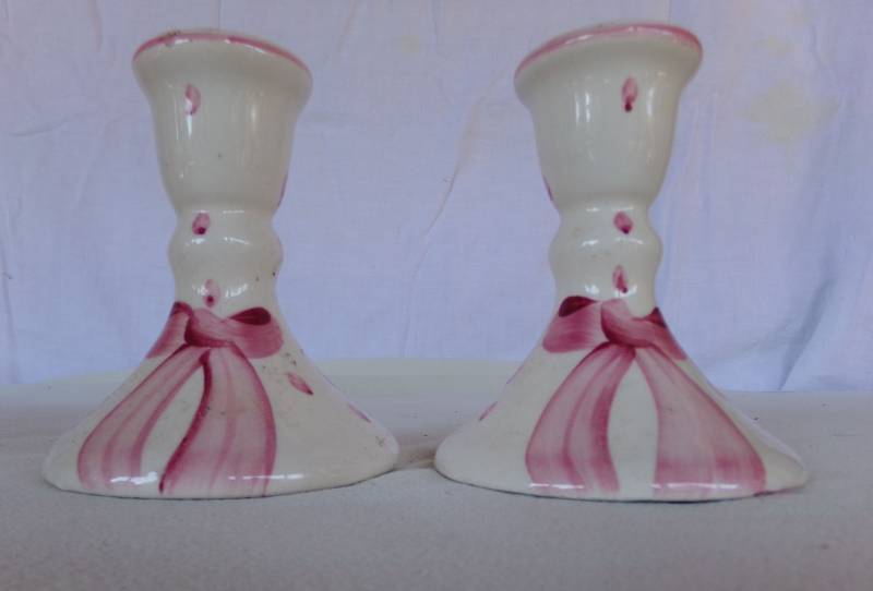 lot 9129 image: pink ribbon candle holders