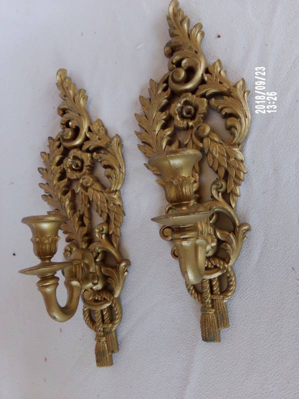lot 9130 image: wall sconce candle holders
