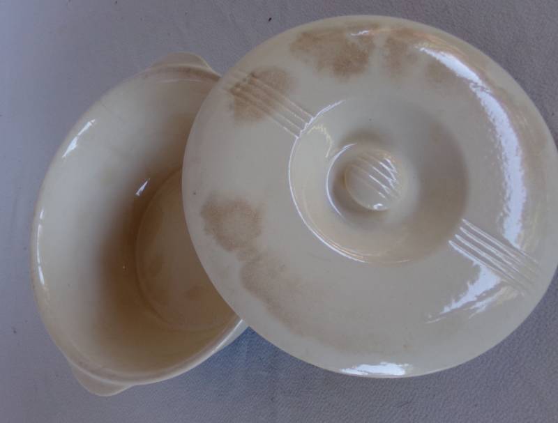 lot 9149 image: white serving bowl
