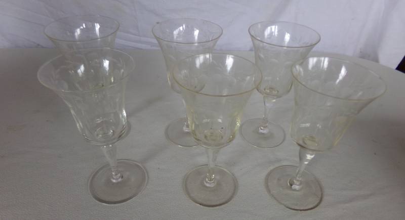 lot 9170 image: glass pitcher and wine glasses