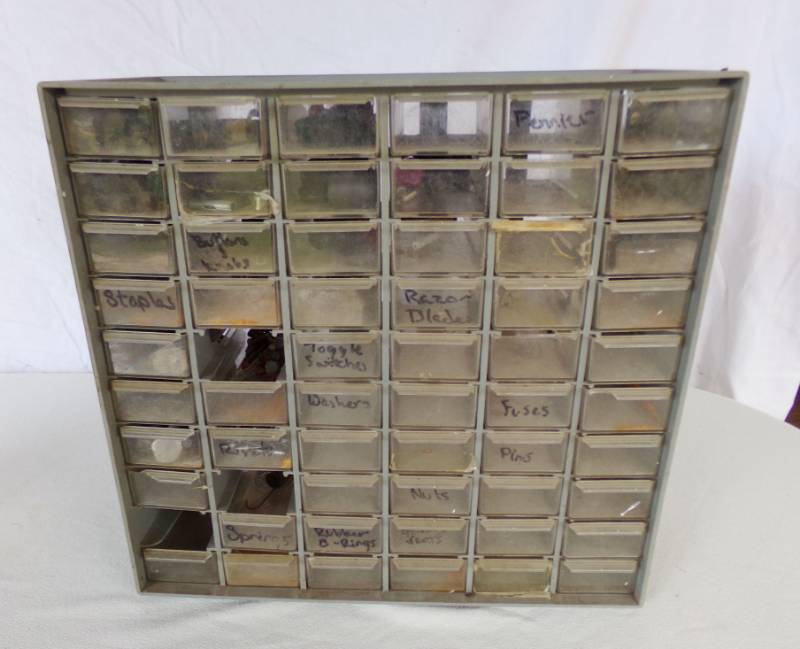 lot 9173 image: nuts and bolts divide