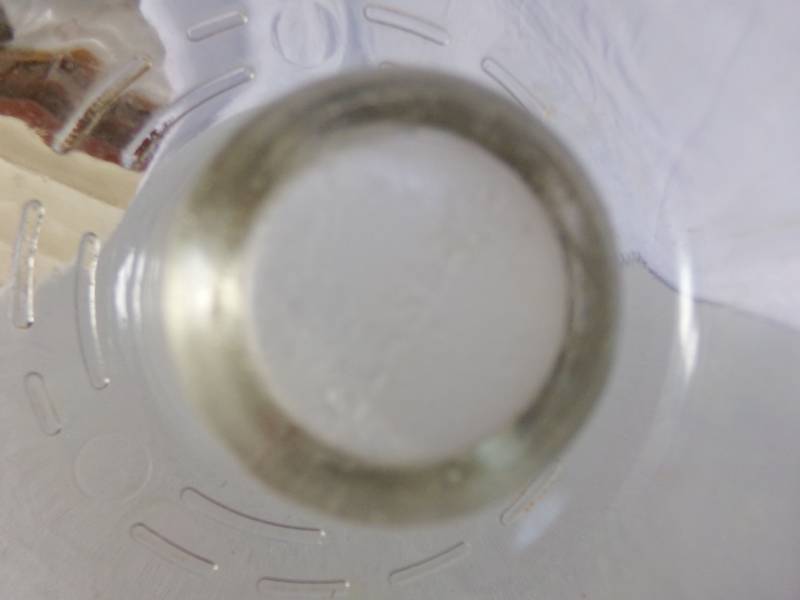 lot 9189 image: glass bunt pan