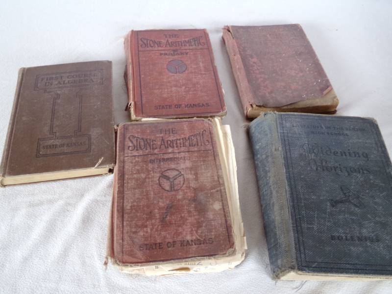 lot 9211 image: five vintage school books