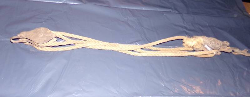 lot 9574 image: Antique Barbed Wire Stretcher