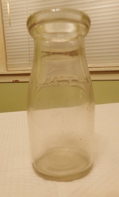 lot 9590 image: 12 Pint Glass Milk Jug