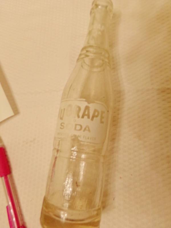 lot 9551 image: 8oz. Glass Nu Grape Bottle From Houston, TX
