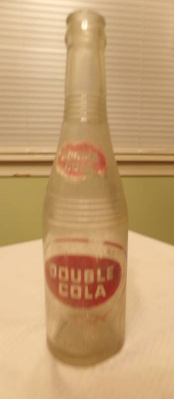 lot 9548 image: 10 Oz. Double Cola Bottle