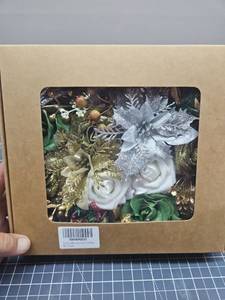 lot 28643 image: Elegant Gold and Silver Christmas Artificial Flower Arrangement