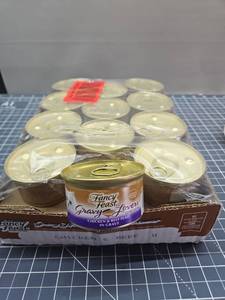lot 28644 image: Fancy Feast Gravy Lovers Chicken & Beef Cat Food - 12 Can Case BB May 2027