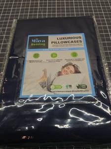 lot 28779 image: Maya Bedding Luxury Pillowcases - Royal Blue, Standard Size