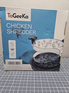 lot 28785 image: ToGeeka Chicken Shredder Kitchen Tool