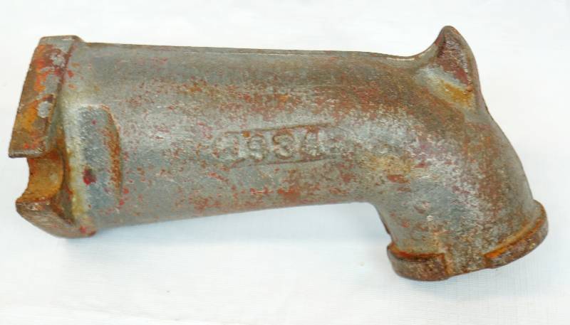 lot 1094 image: Vintage Oil Spout - 1934