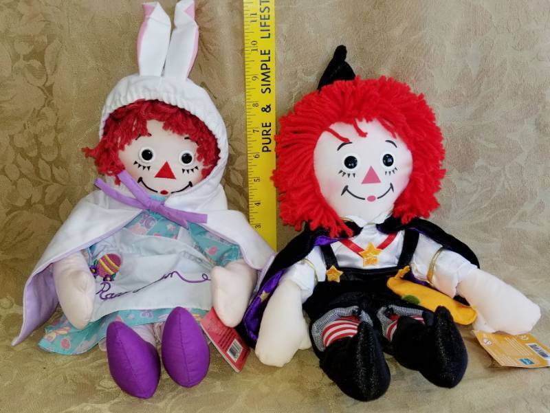 lot 3539 image: Halloween Raggedy Ann and Andy Dolls
