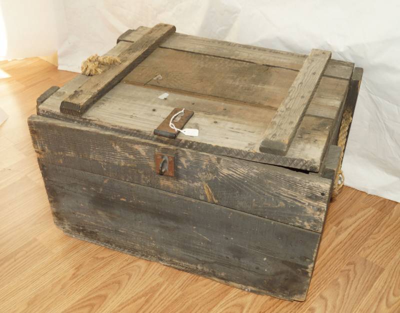 lot 3847 image: Old Wooden Lock Box