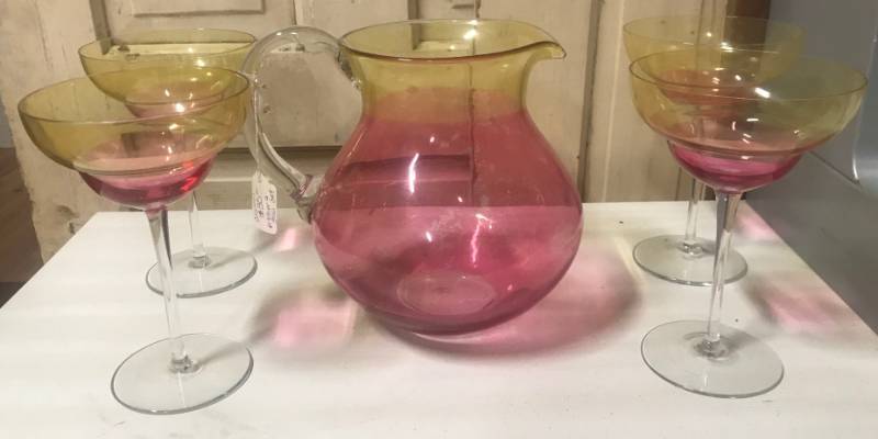 lot 5829 image: Cool Margarita Pitcher and Four Glasses - Or use for Mimosas Neat