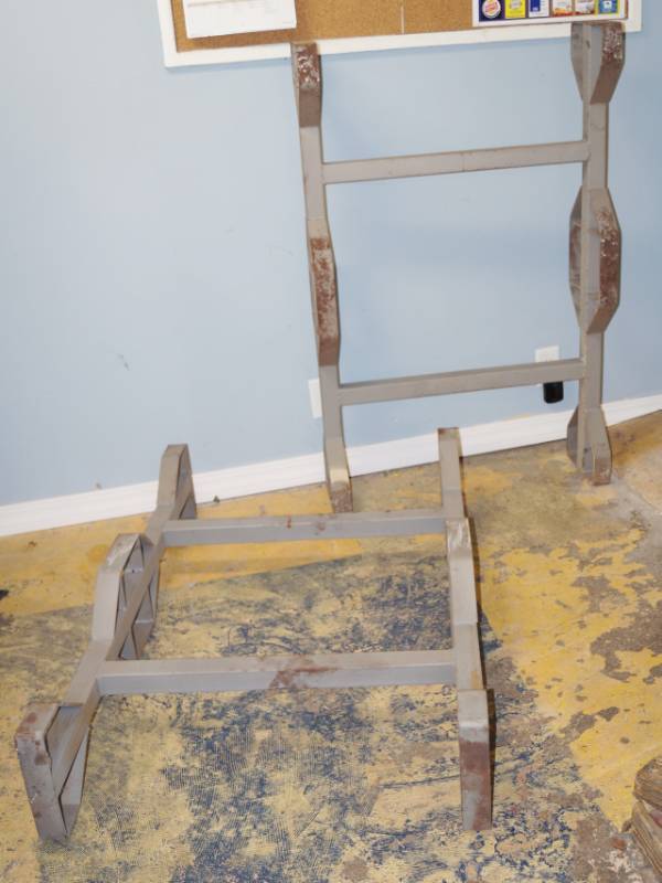 lot 6122 image: Lot of 2 Barrell Racks - Stack them 2 x 2 with these handy racks