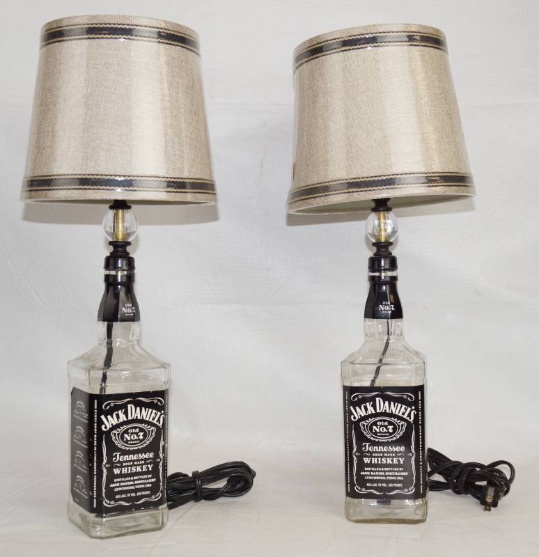 lot 6060 image: Pair of Collectible Jack Daniels Whiskey Lamps - Very Nice, Shades are still in Plastic - They work - Great X-Mas Gift