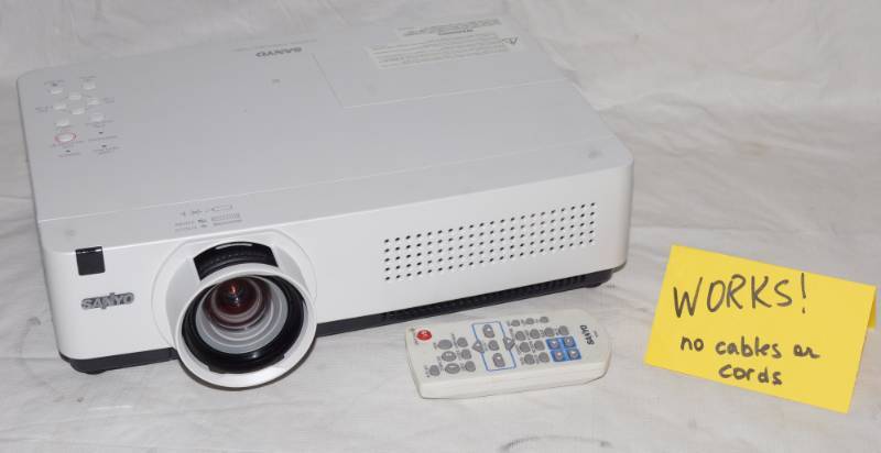 lot 6131 image: Projector w remote - WORKS No cord or cables - See Pics - SANYO M# PLC-WXU300