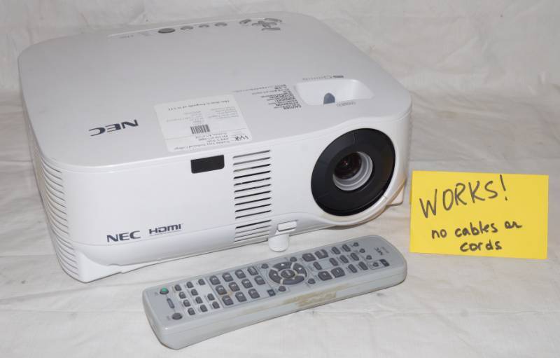 lot 6136 image: Projector w remote - WORKS No cord or cables - See Pics - NEC M# VT800