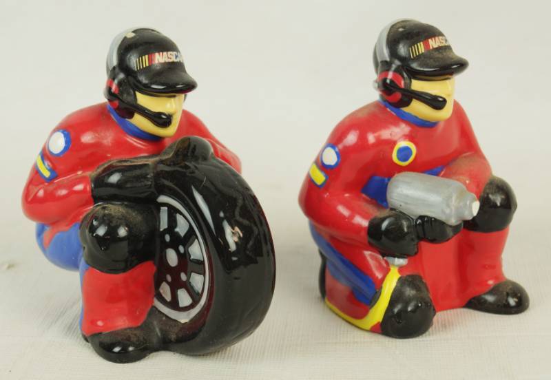 lot 6053 image: NASCAR Racing Pit Crew Salt and Pepper Shaker Set
