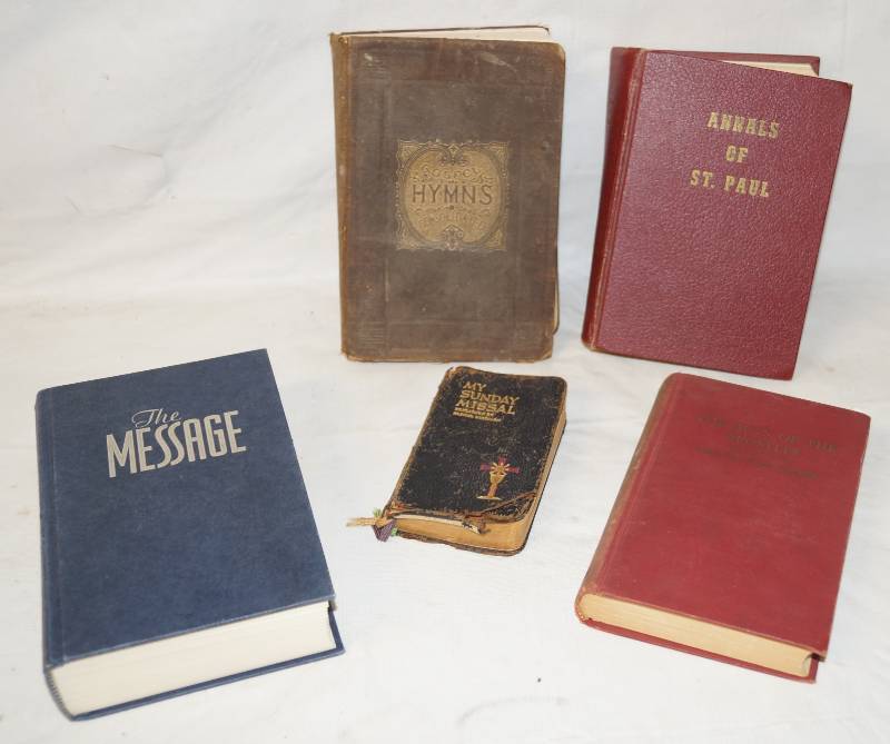 lot 6078 image: Lot of Vintage Hymnals and Religious Books - see pics