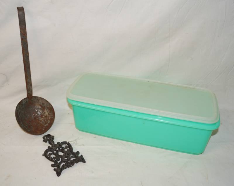 lot 5876 image: Old Ladle, Trivet and Tupperware
