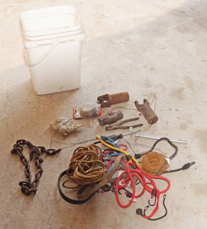 lot 5900 image: Bucket of Tools, Bungees, Rope, Chain, Pliers and more