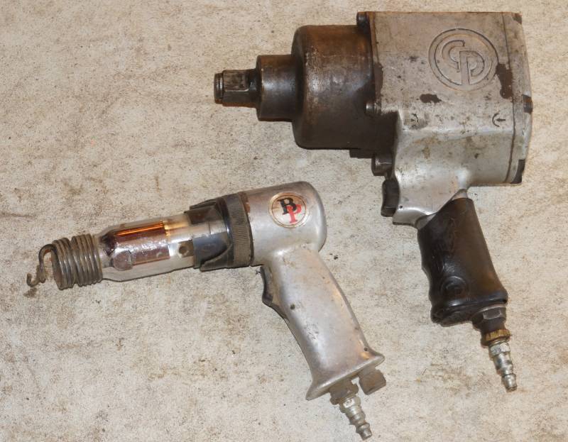 lot 5908 image: Lot of 2 Impact Wrenches - One is Chicago Pneumatic CP770