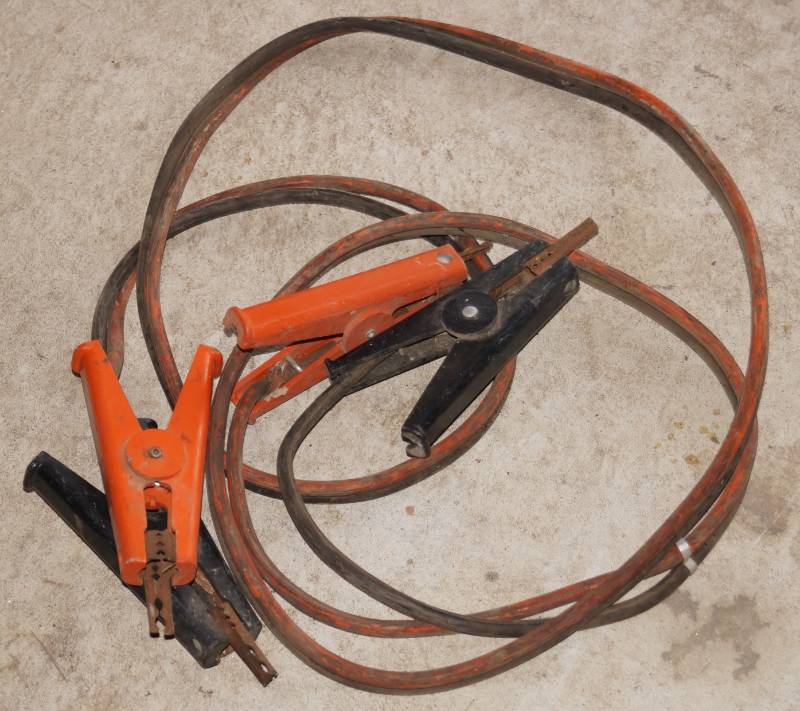 lot 5917 image: Jumper Cables