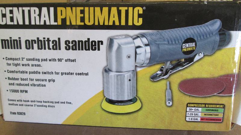 lot 453 image: NEW Central Pneumatic Mini Orbital Sander (Shop Tools)