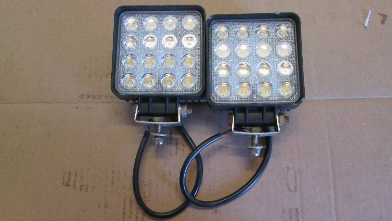 lot 460 image: Lot of 2  Heavy Industrial 4 12 x  4 12 LED Fog and Work Lights-