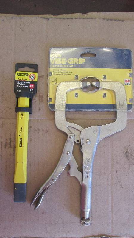 lot 470 image: 8 Stanley 78 22MM Cold Chisel and Irwin 1012 Locking C Clamp (Shop Tools)