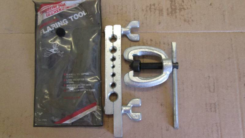 lot 475 image: SUPERIOR TOOL PROFESSIONAL FLARING TOOLS - Flares 316 to 38  (Shop Tools)