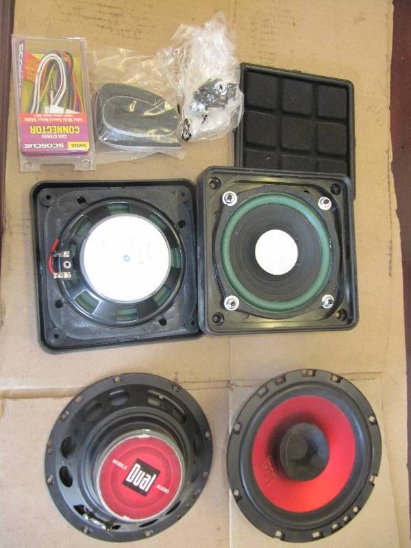 lot 481 image: 2 Set of Audio Speakers- Appear NEW