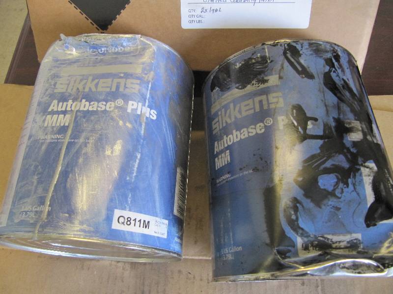 lot 494 image: Auto Base Black and Aluminium Paint 2 Gals