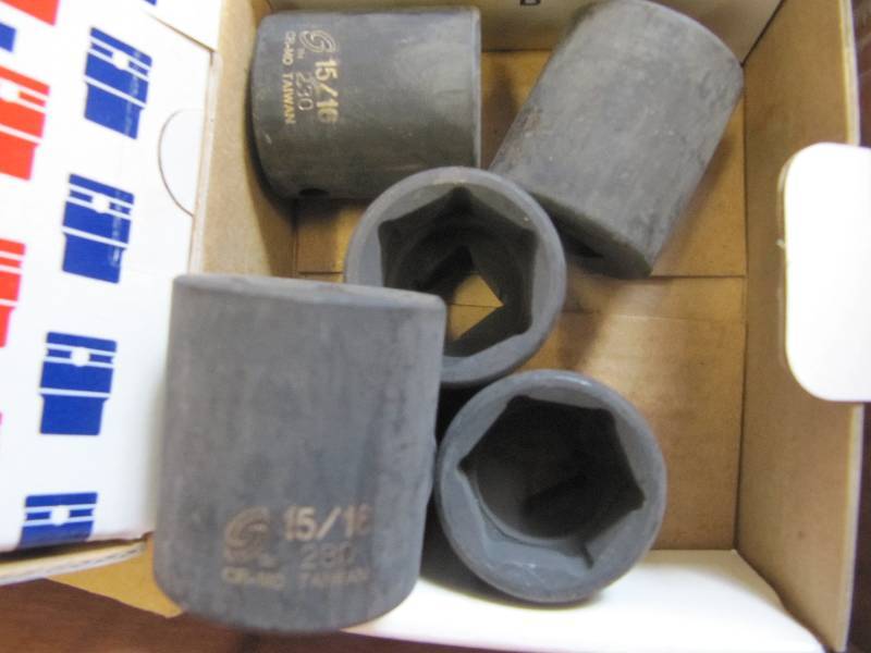lot 502 image: NEW SUN 12 Inch Drive Impact Sockets (6) 1516 Sockets &  (12) 716 Sockets  (Shop Tools)
