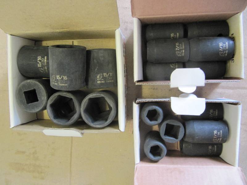lot 514 image: NEW SUN 12 Inch Drive Impact Sockets (6) 1516 Sockets &  (12) 716 Sockets  (Shop Tools)