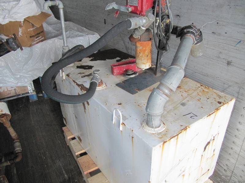 lot 10 image: Approx  125 Gallon Fuel Tank and Pump -Tested For Pick-Ups and One Tons (Shop Tools)